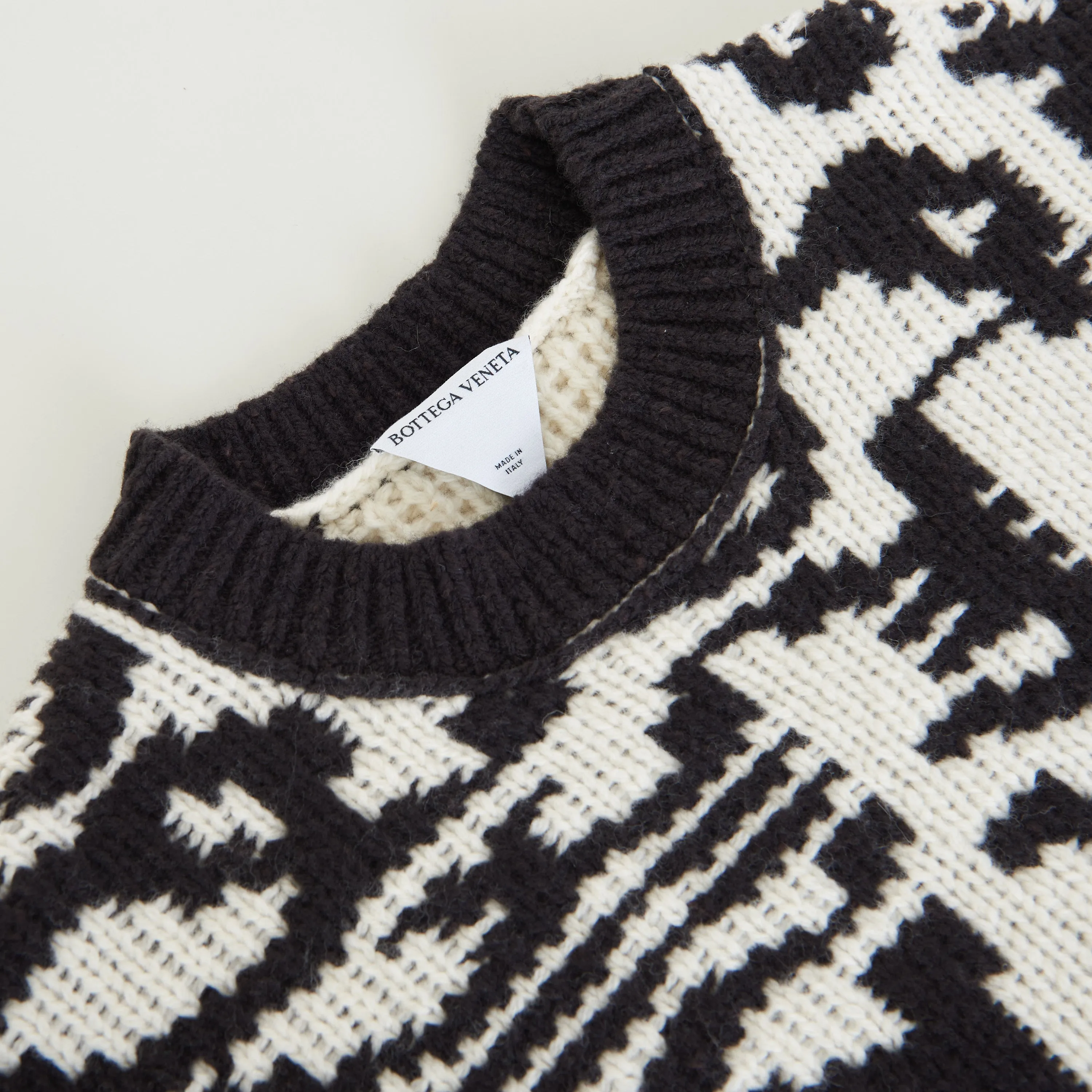 Jumper With Bottega Jacquard Graphic Writing In Black & White Wool